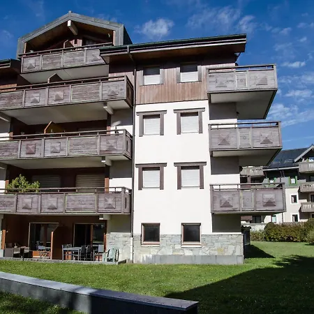 Chic Avec Sauna Et Parking Au Centre De - Fr-1-343-190 شقة