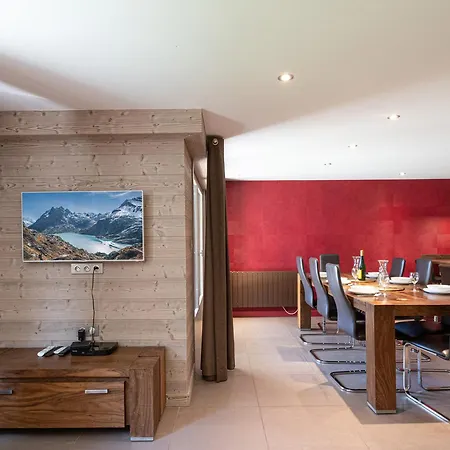 Chic Avec Sauna Et Parking Au Centre De - Fr-1-343-190 Chamonix