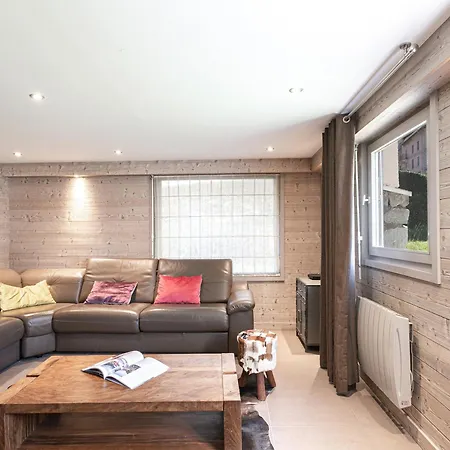 Chic Avec Sauna Et Parking Au Centre De - Fr-1-343-190 Chamonix