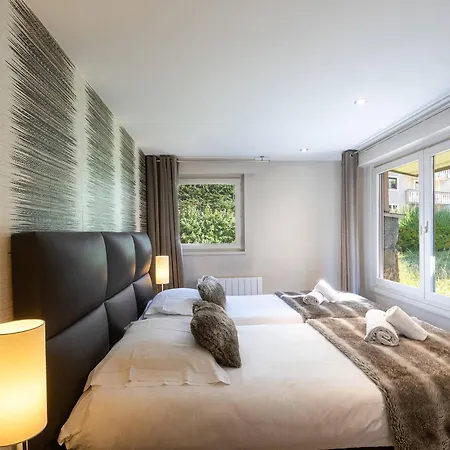 Chic Avec Sauna Et Parking Au Centre De - Fr-1-343-190 شقة *