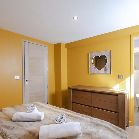 Chic Avec Sauna Et Parking Au Centre De - Fr-1-343-190 Appartement Chamonix