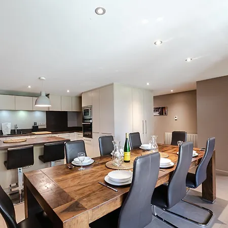 Chic Avec Sauna Et Parking Au Centre De - Fr-1-343-190 Appartement