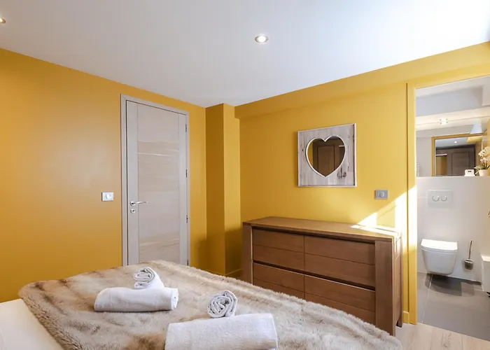 Spacieux Avec Sauna Au Centre De - Fr-1-343-190 Apartman